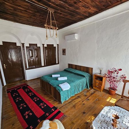 Guest House Panorama เบราท ภายนอก รูปภาพ