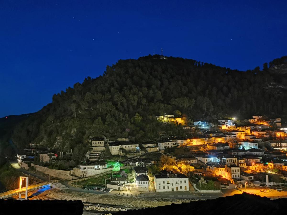 Guest House Panorama เบราท ภายนอก รูปภาพ