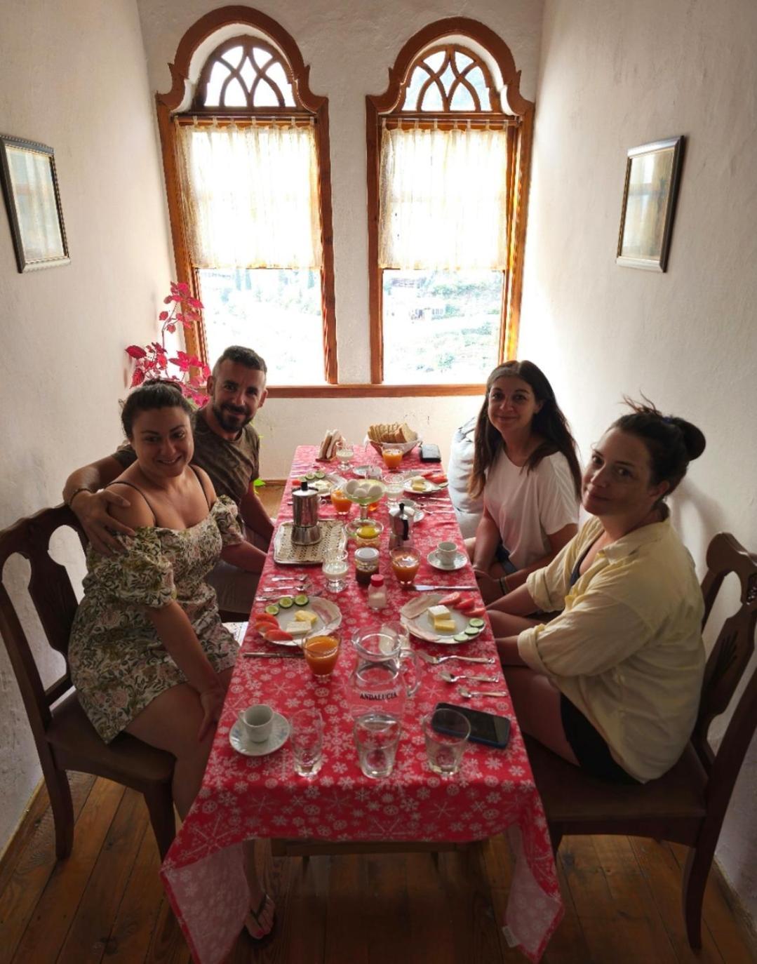 Guest House Panorama เบราท ภายนอก รูปภาพ