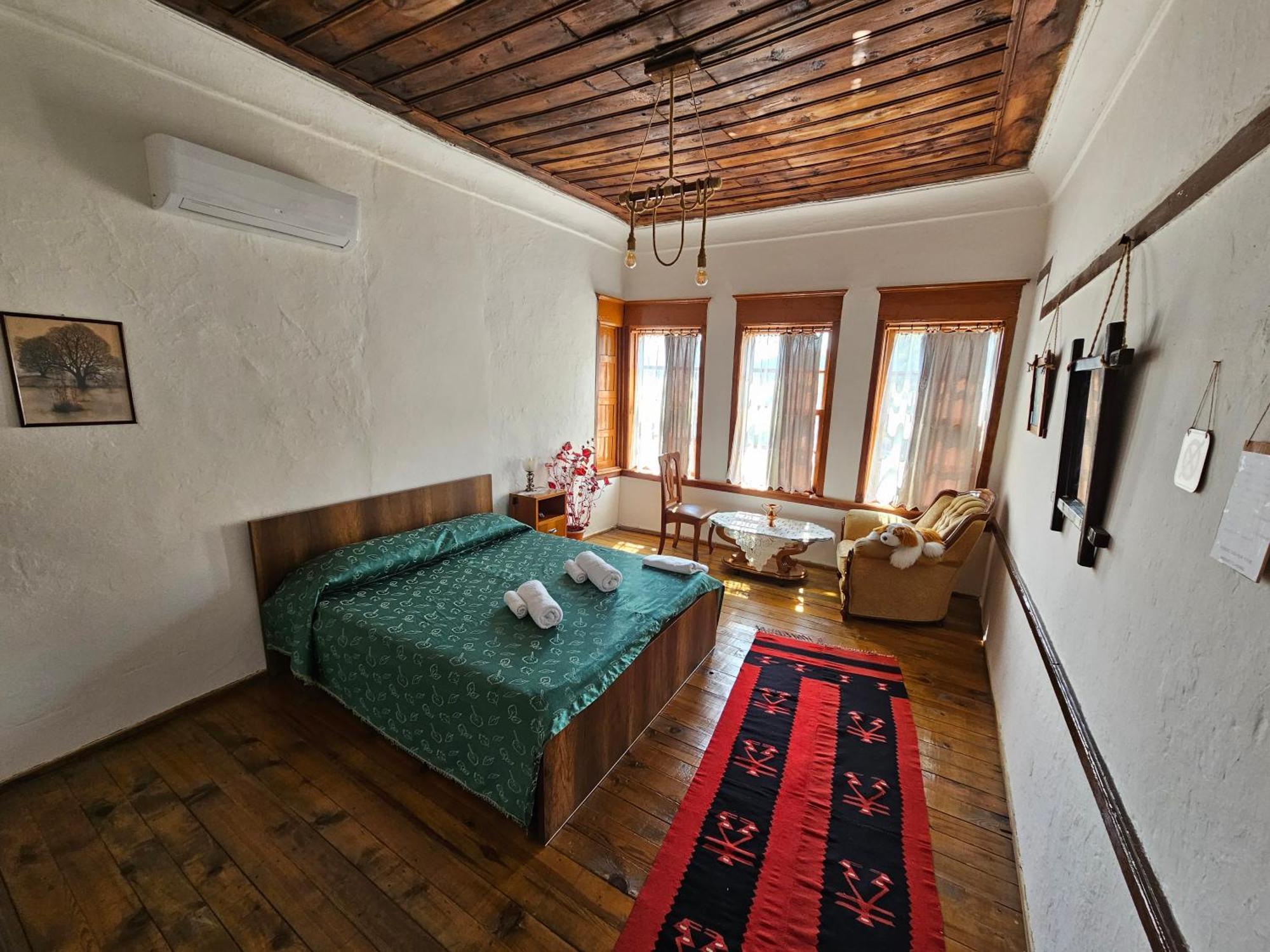Guest House Panorama เบราท ภายนอก รูปภาพ