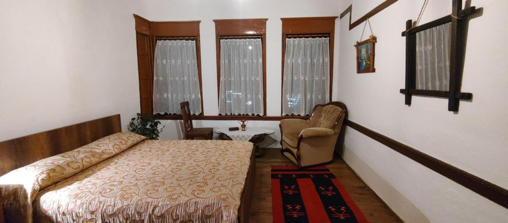 Guest House Panorama เบราท ภายนอก รูปภาพ