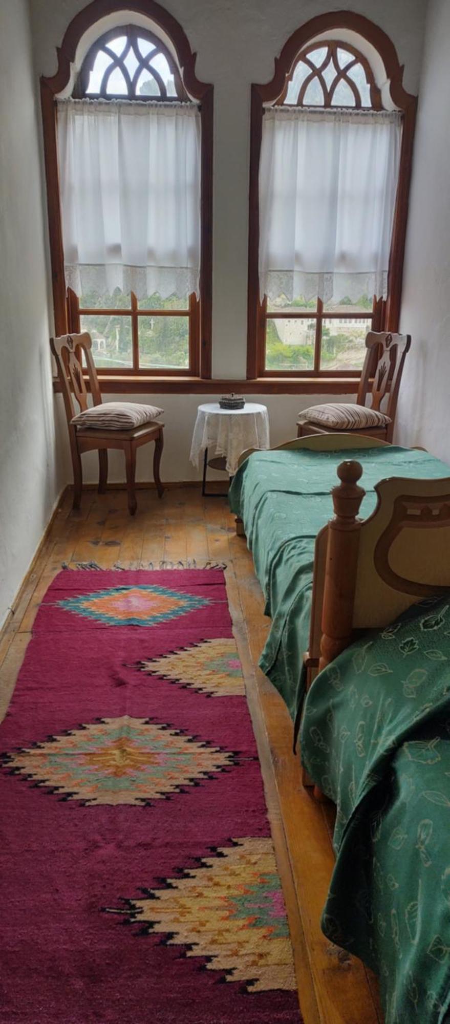 Guest House Panorama เบราท ภายนอก รูปภาพ