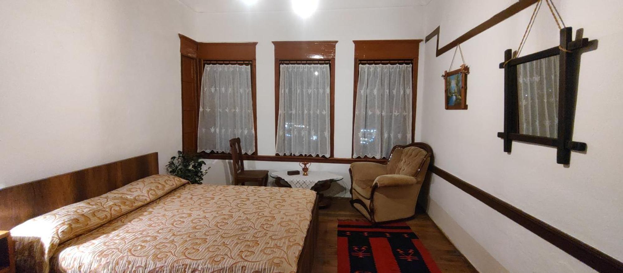 Guest House Panorama เบราท ภายนอก รูปภาพ