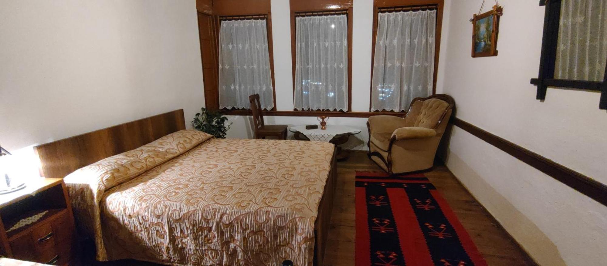 Guest House Panorama เบราท ภายนอก รูปภาพ