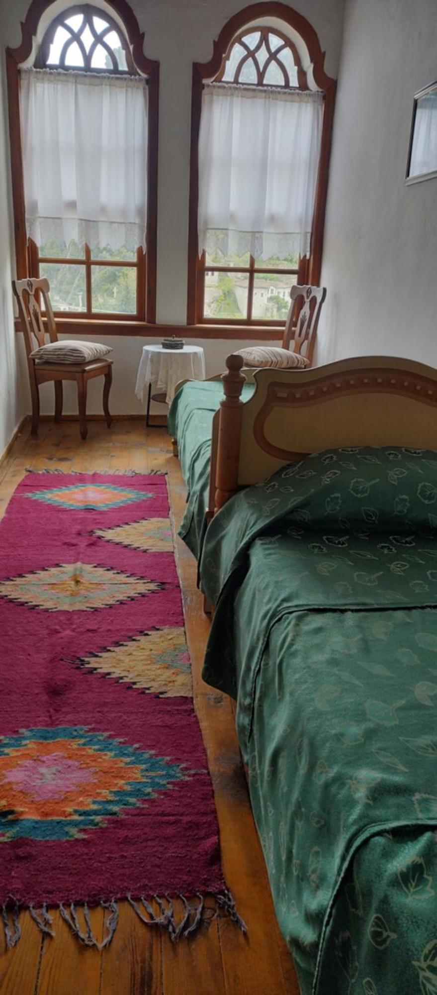 Guest House Panorama เบราท ภายนอก รูปภาพ